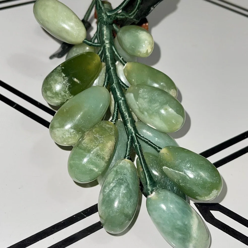 Chinese Green Stone Grapes w/ Carved Jade‎ Leaves Fruit MCM Midcentury VTG